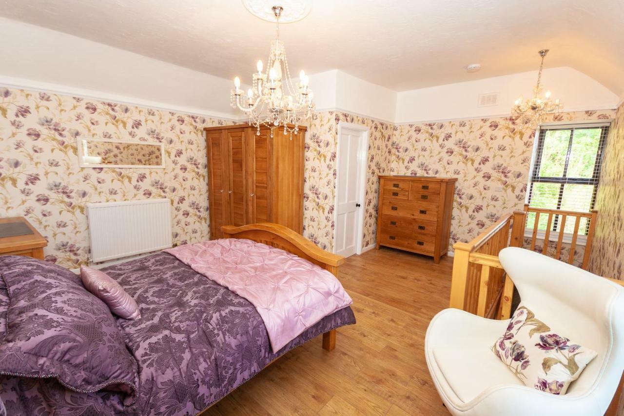 Bodafon Hall Cottages Llandudno Esterno foto
