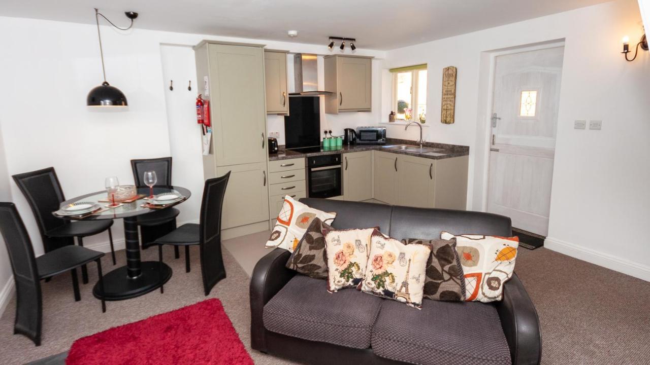 Bodafon Hall Cottages Llandudno Esterno foto